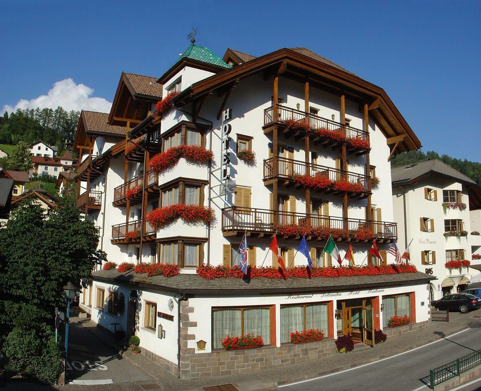 Dolomiti Madonna Hotel